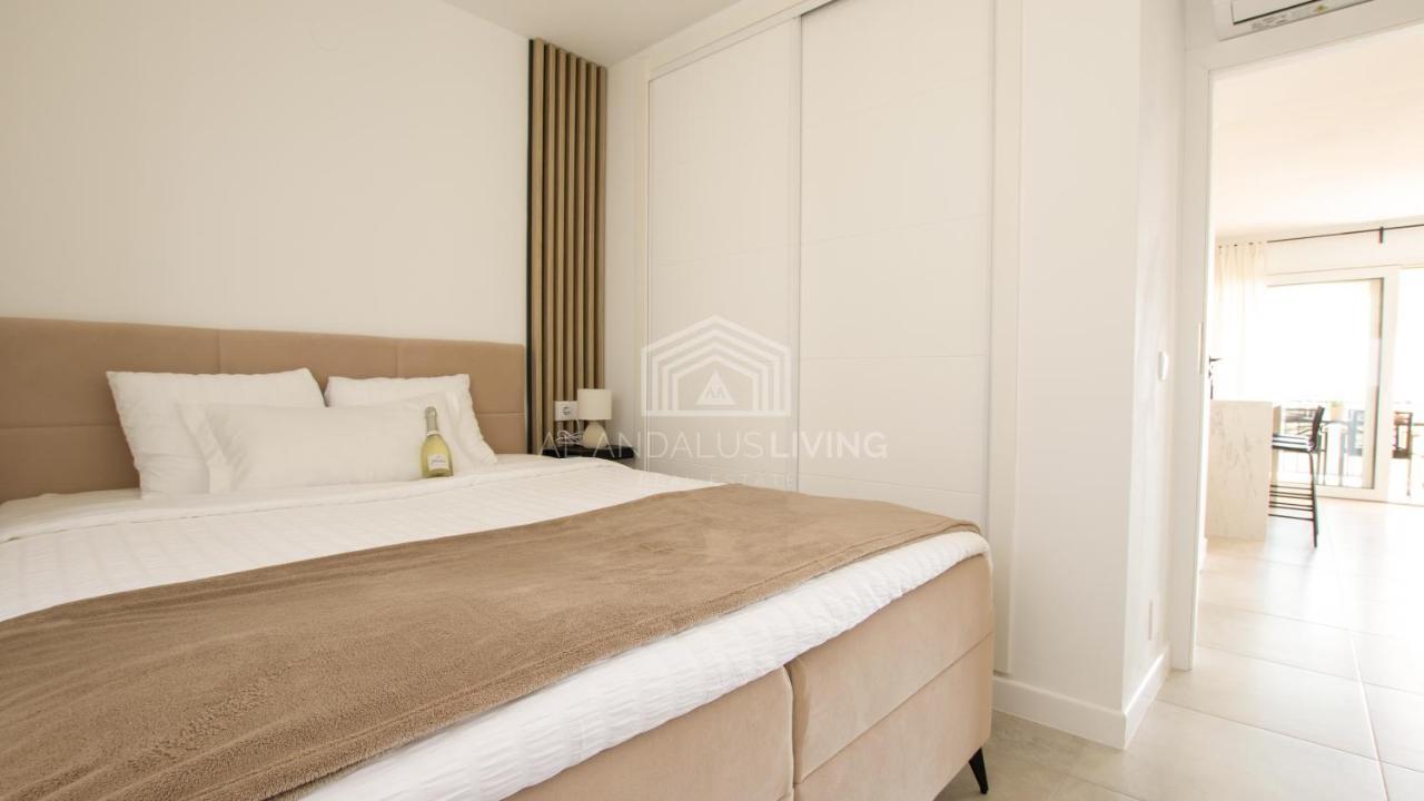 Panoramic Sea Views And Direct Access To The Beach From The Community In Torrenueva Apartamento Málaga Exterior foto