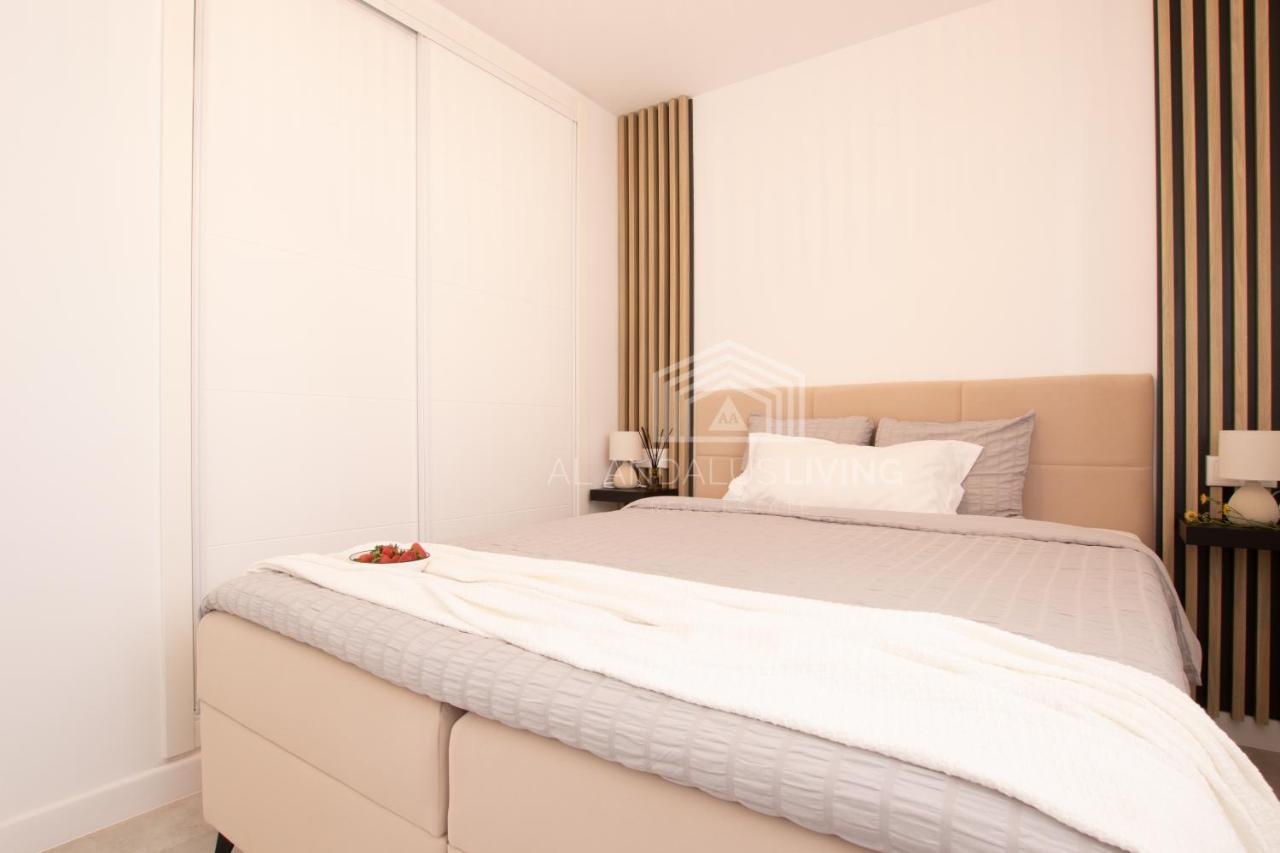 Panoramic Sea Views And Direct Access To The Beach From The Community In Torrenueva Apartamento Málaga Exterior foto