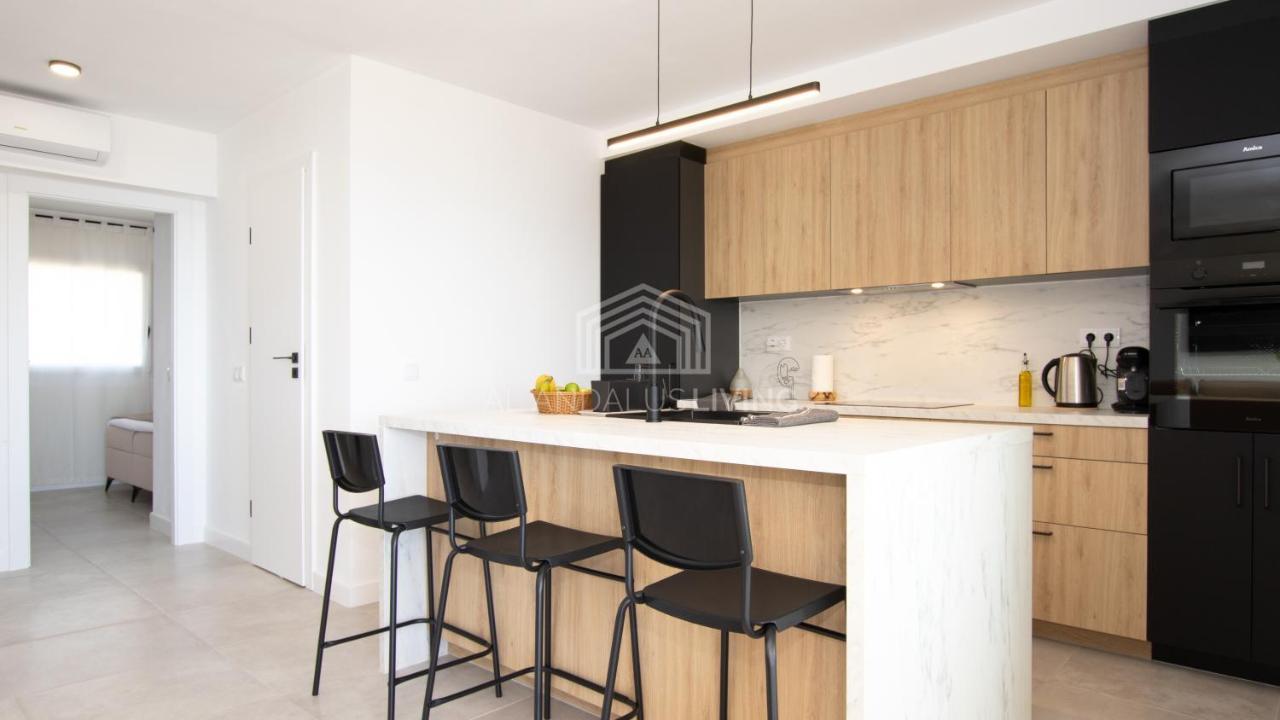 Panoramic Sea Views And Direct Access To The Beach From The Community In Torrenueva Apartamento Málaga Exterior foto