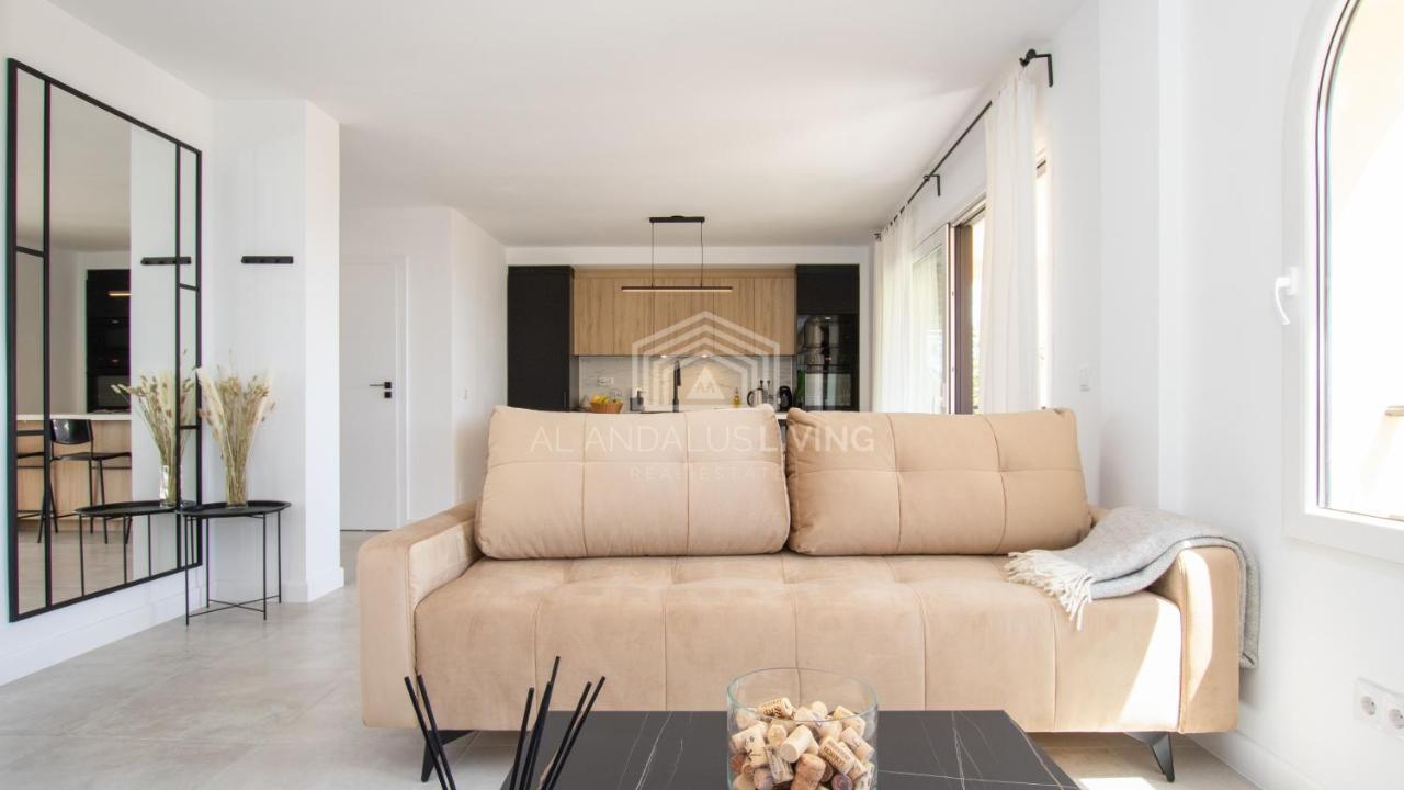 Panoramic Sea Views And Direct Access To The Beach From The Community In Torrenueva Apartamento Málaga Exterior foto